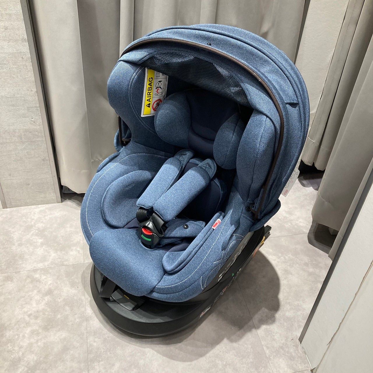 2021春夏新色】 美品 エールべべ BF893 クルット4 Oui ISOFIX ad