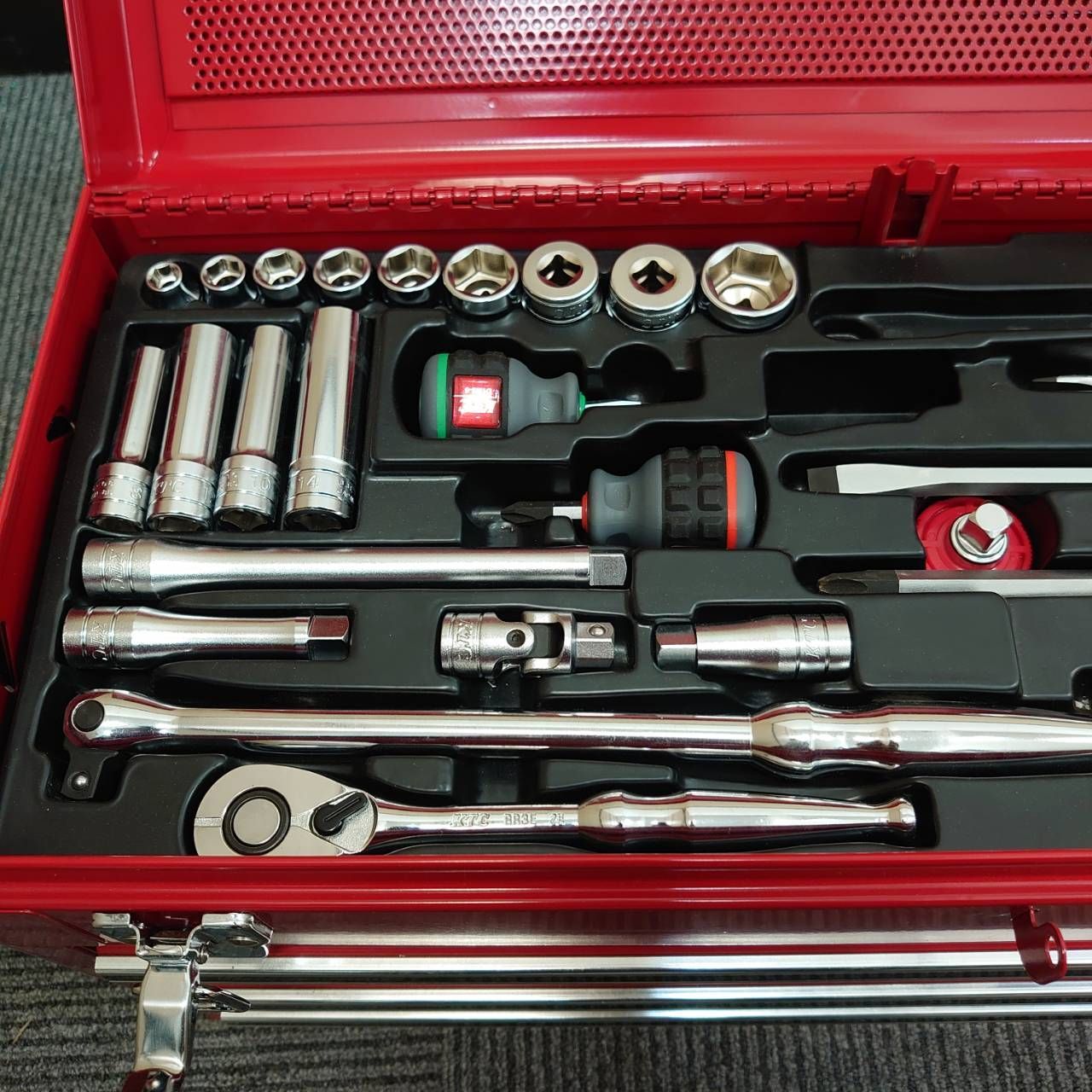 中古品特別価格！】KTC製SKX0213京都機械工具63点+トレー+仕切り 