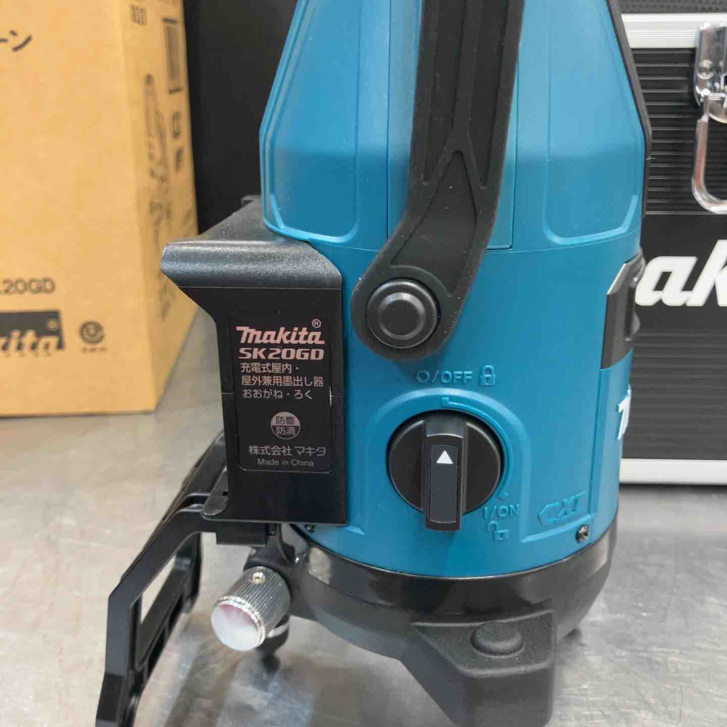 10.8Vグリーンレーザー墨出し器