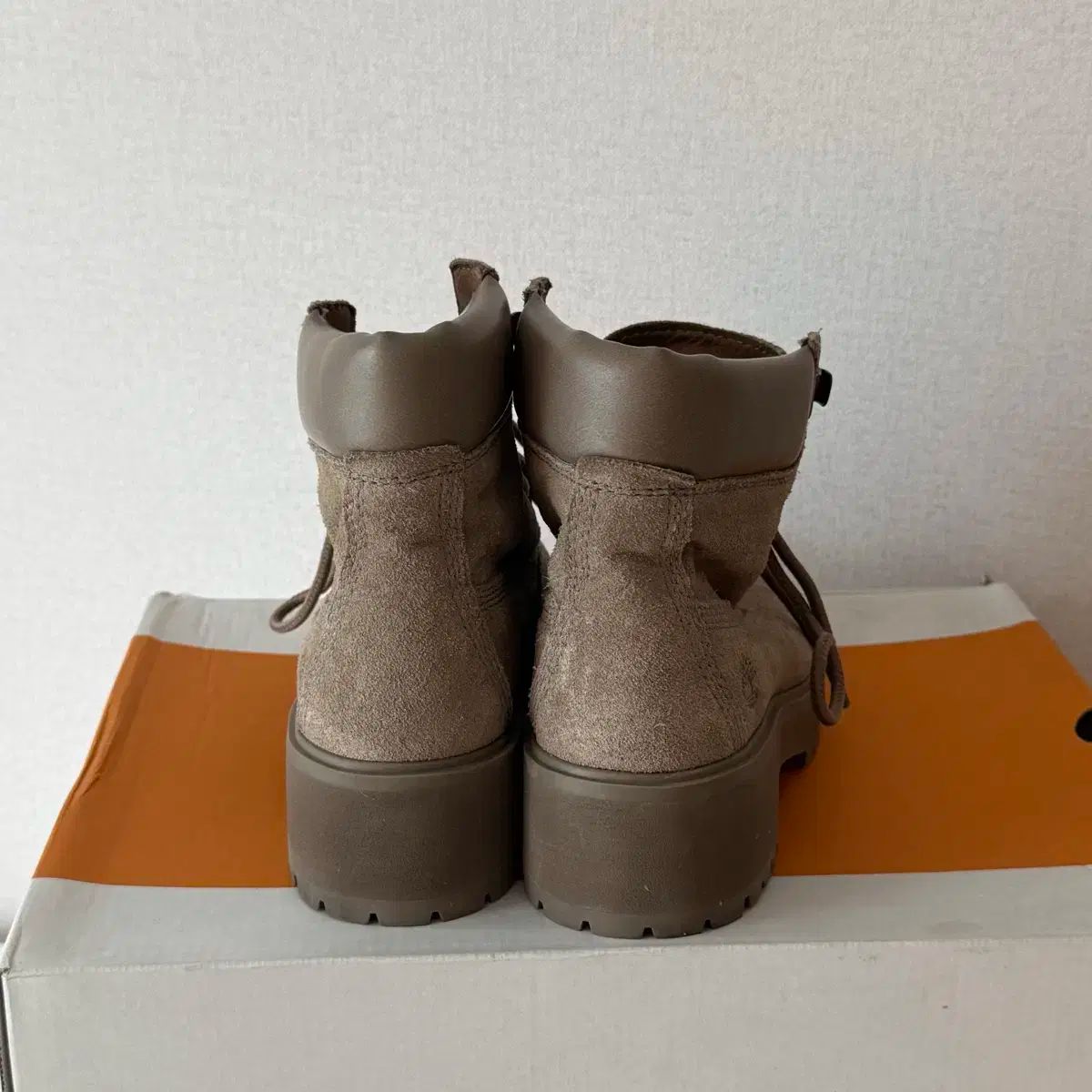 Timberland(ティンバーランド) チャカ ライト グレー - メルカリ