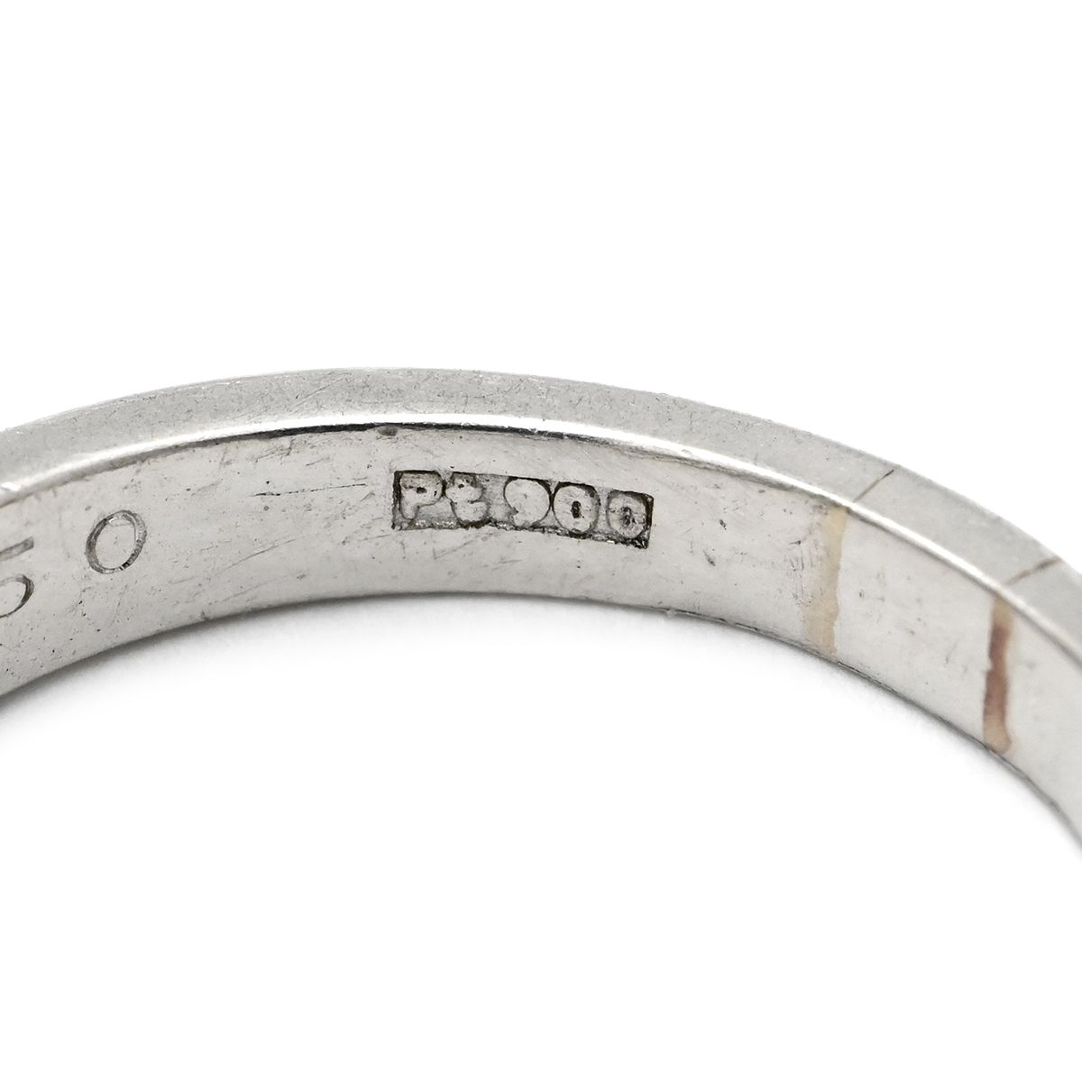 ダイヤリング Pt900