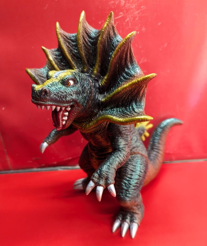 アートストーム フューチャーモデルズ 楳図かずお版ウルトラマン ジラース 茶成型