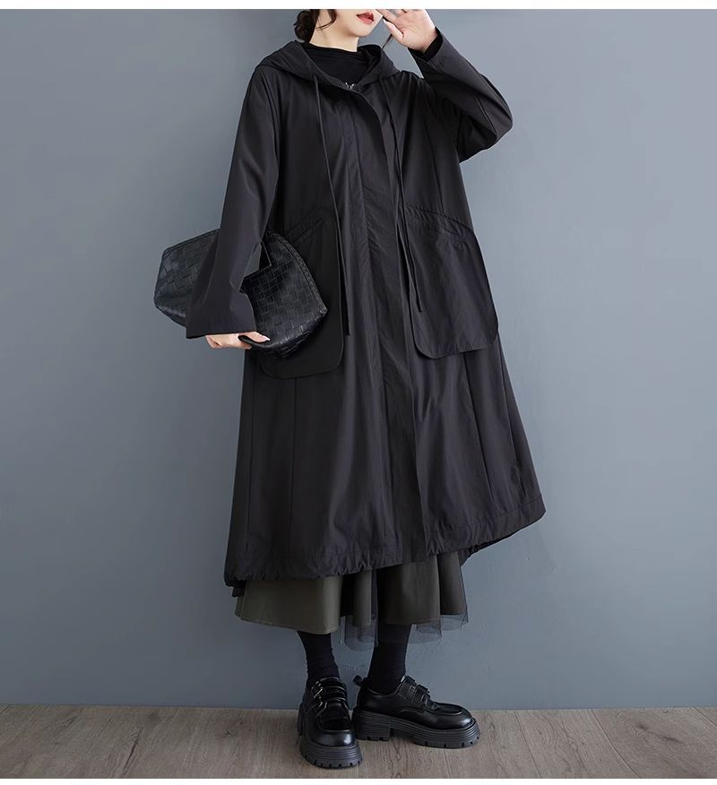 パッチポケット付きロングコート