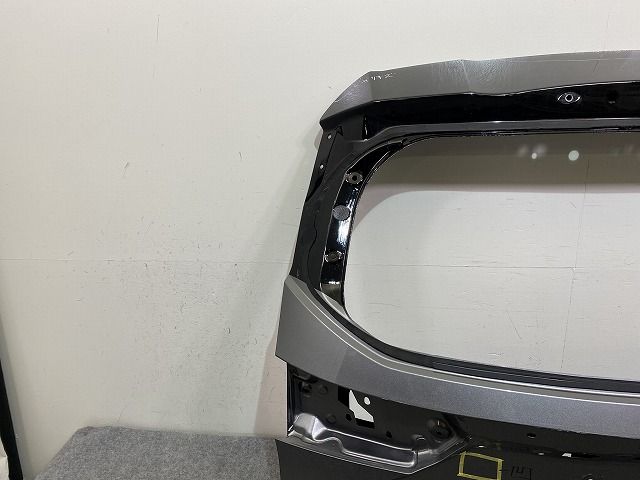 リアハッチ ダークメタルグレーメタリック