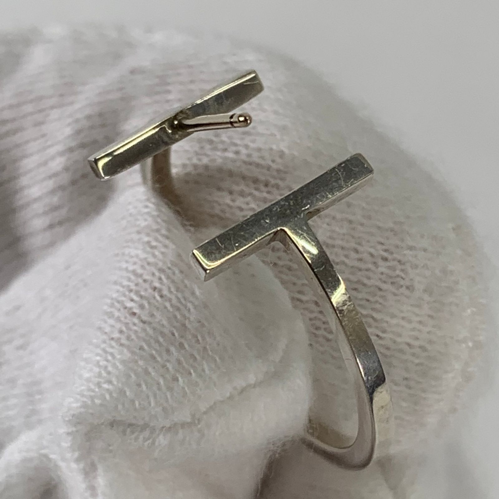 【美品】Tfifany ティファニー Tワイヤー フープ ピアス シルバー925 Tiffany ティファニー Tワイヤーフープピアス シルバー925 - メルカリ