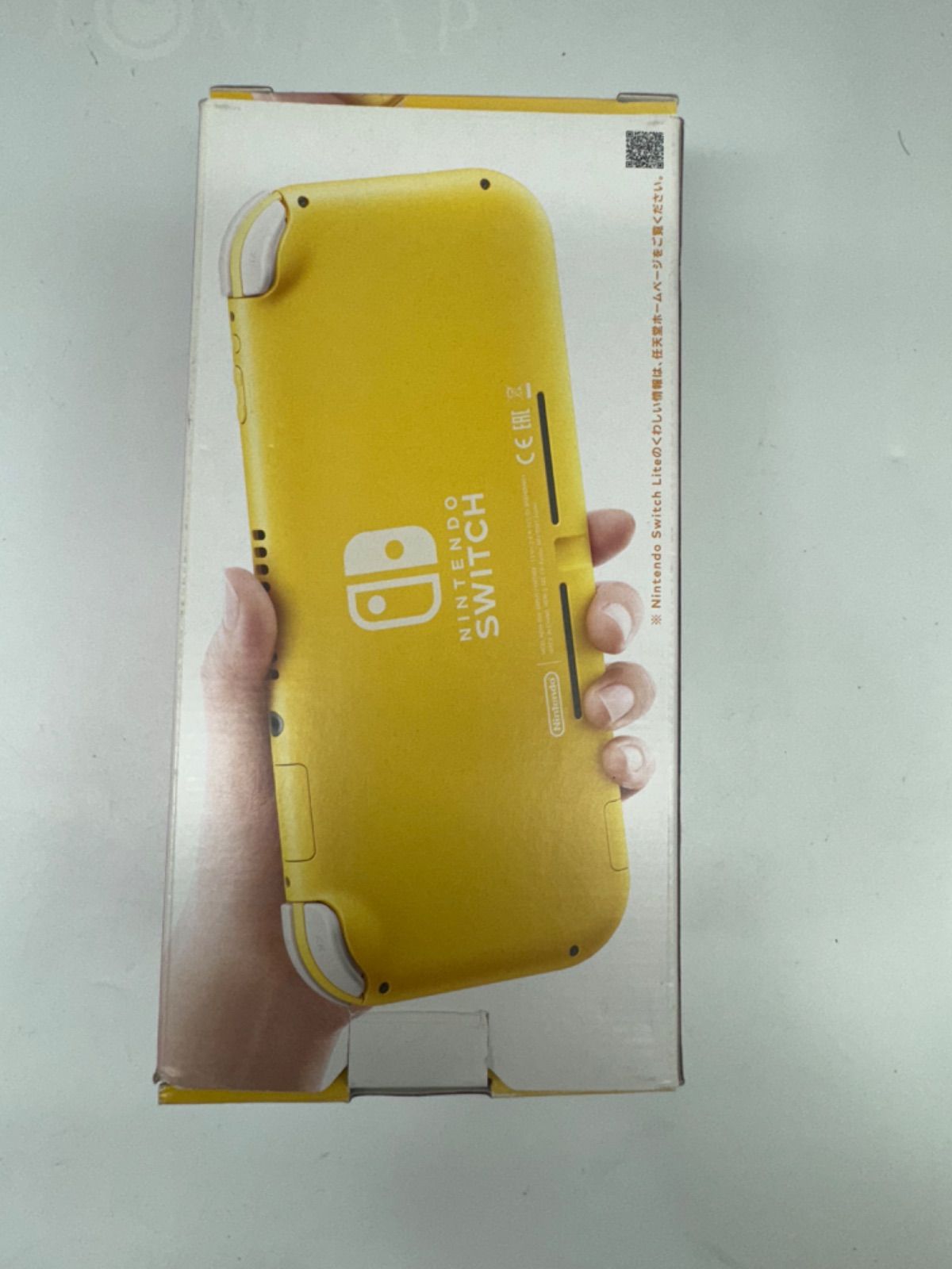 中古美品非常に良い任天堂 スィッチライトswitch lite イエロー