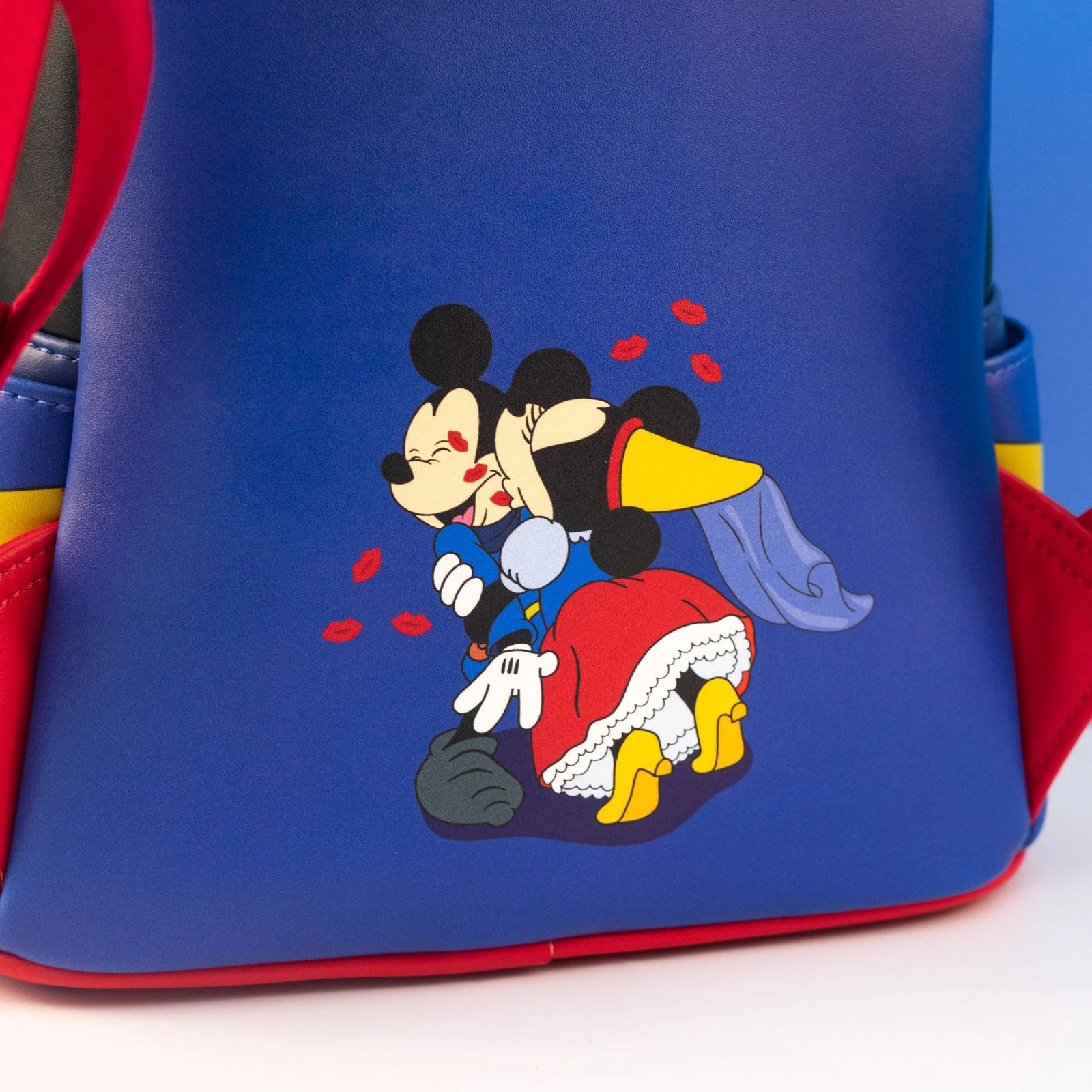 Loungefly Disney ミッキーの巨人退治 コスプレ リュック 送関込 Loungefly Disney ミッキーの巨人退治 コスプレ リュック 送関込