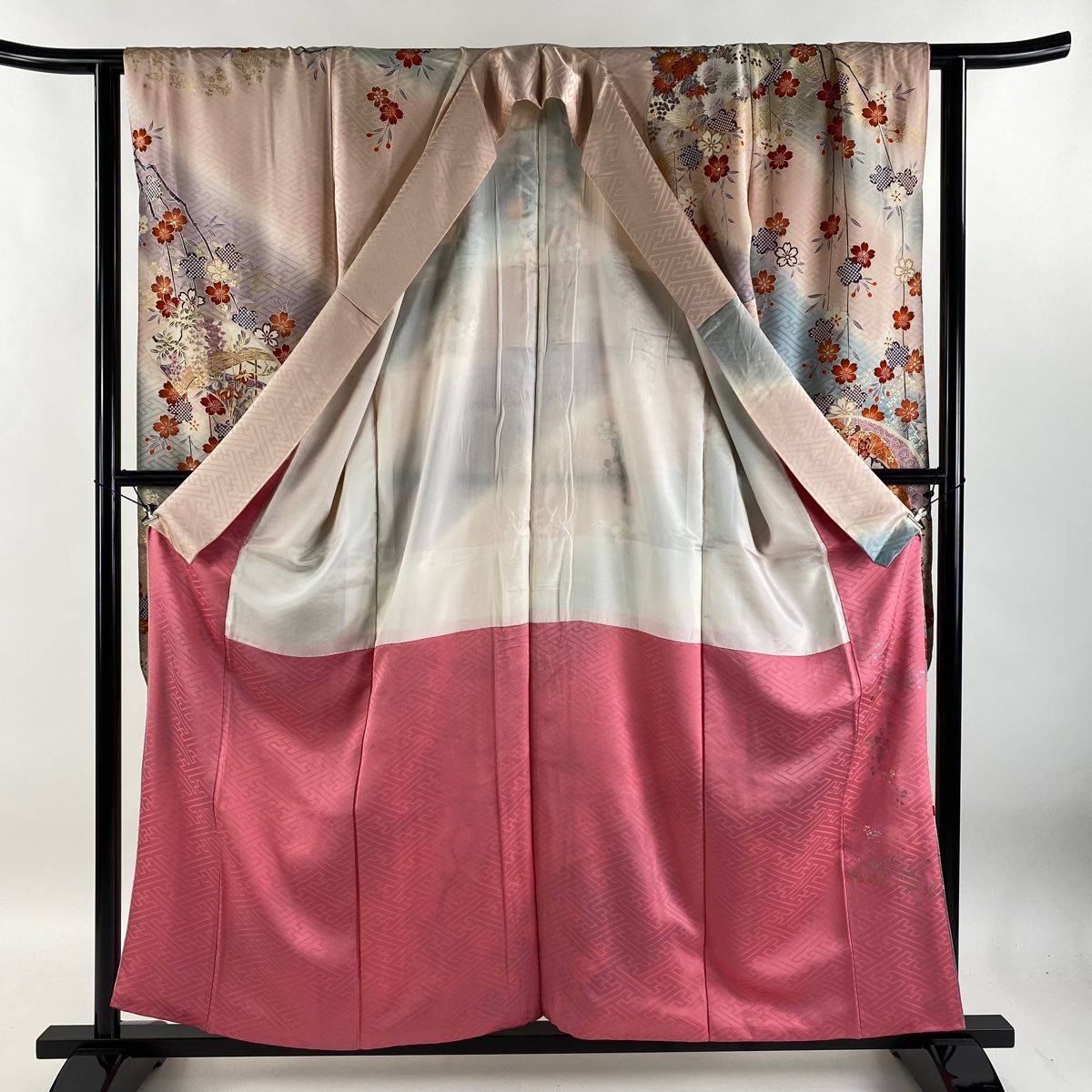専用　D215   振袖　枝垂れ桜　銀通し　黄色　正絹　着物　袷　極美品 振袖鳳凰梅金駒刺繍枝垂れ桜菊金彩グリーン正絹着物