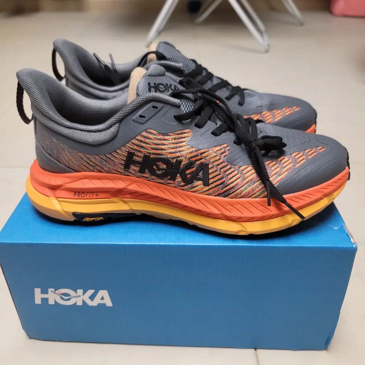 ランニングシューズ 275mm