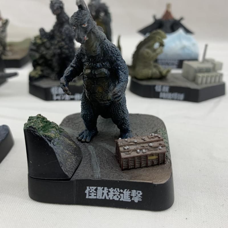 中古】現状品)ｳﾙﾄﾗ怪獣名鑑 帰ってきたｳﾙﾄﾗﾏﾝ 怪獣総進撃 10種ｾｯﾄ[91