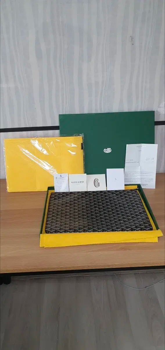 40x29