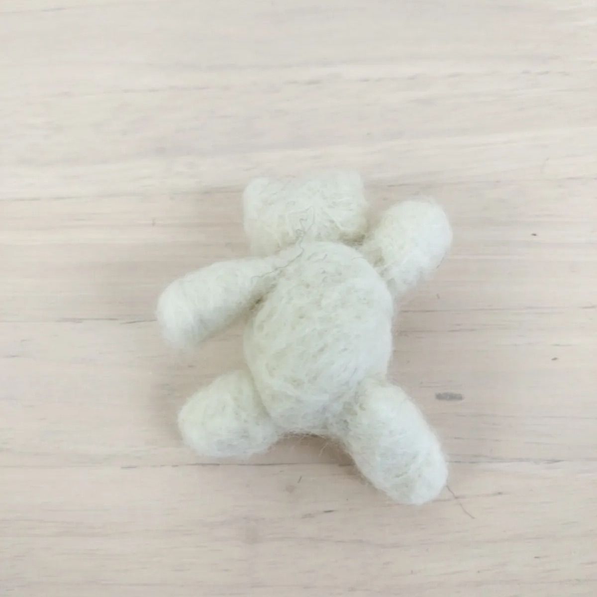 モコモコ白くま 羊毛フェルト ミニチュア テディベア