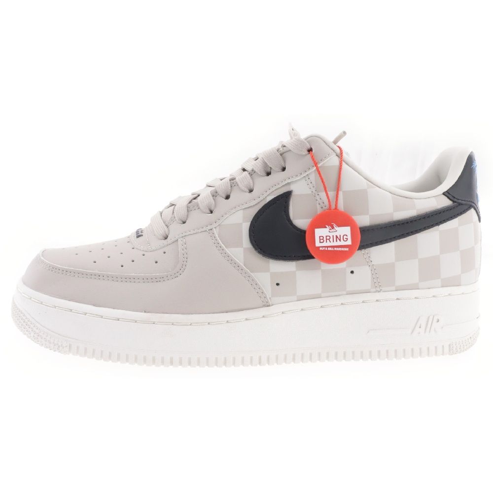 NIKE (ナイキ) AIR FORCE 1 07 QS LEBRON JAMES エアフォースワン ローカット スニーカー DC8877-200 ホワイト/ベージュ US9/27.0cm