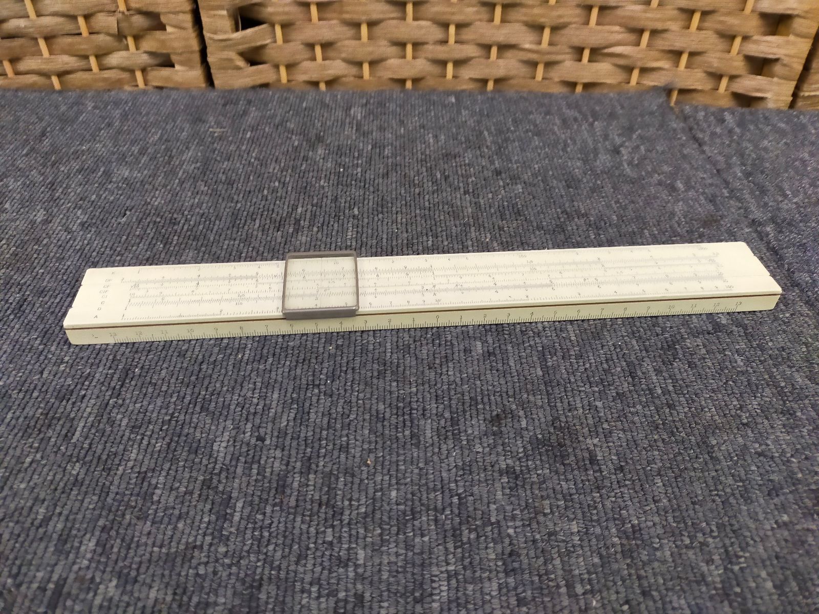 P26-20250819-003 HEMMI 計算尺 No.2664S SUN ロゴ入り 日本製