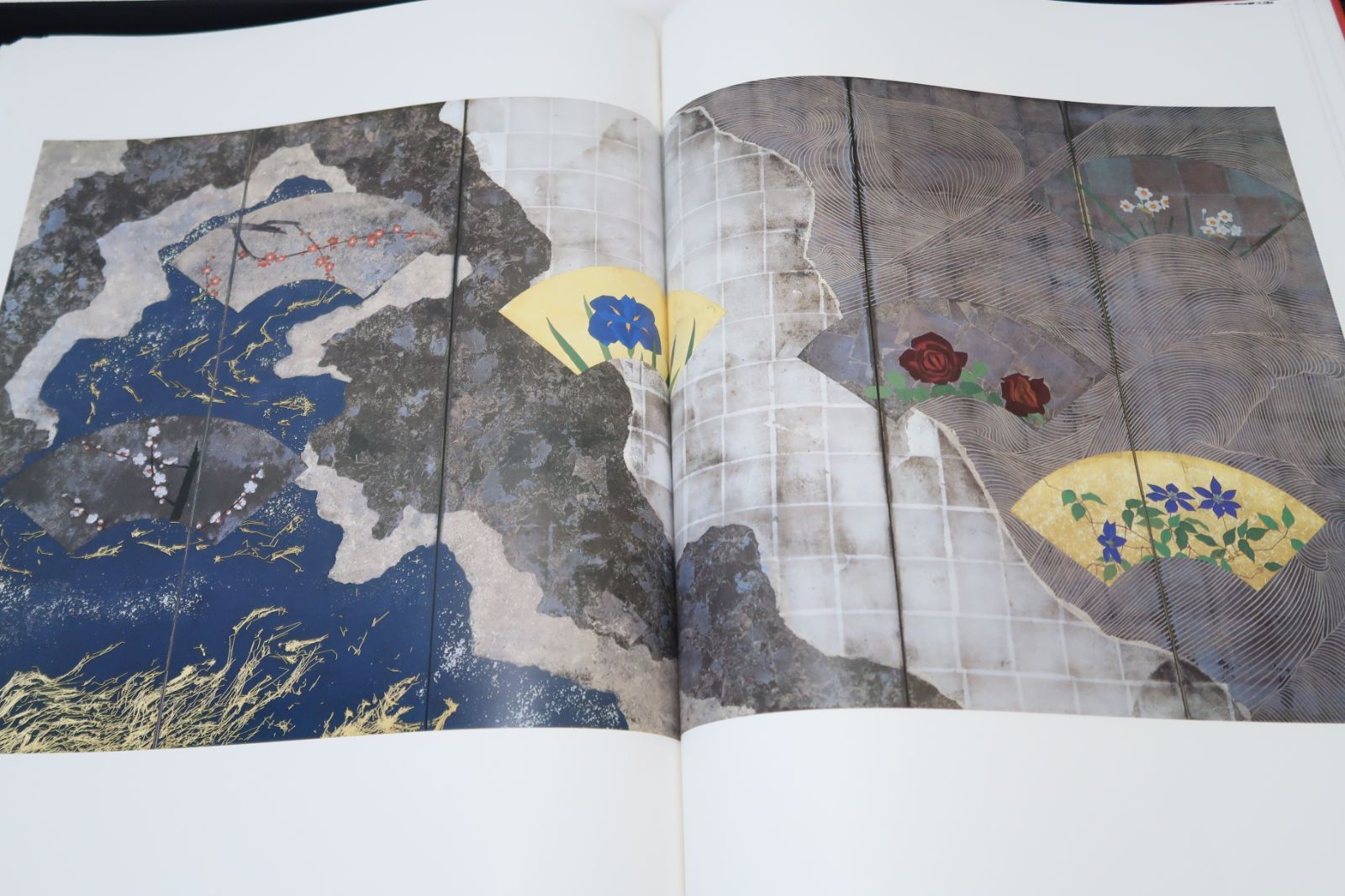 加山又造屏風絵集成|定価120000円|幼いときから大画面を創ることに限りなく憧れを持ちつづけて来た私の素朴な喜びを今更のように感じます