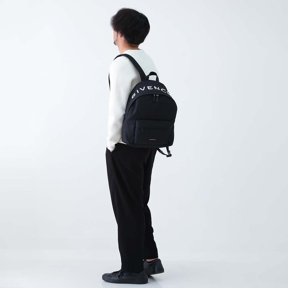 新品 GIVENCHY ジバンシィBK508H K1F5 001 エッセンシャル U