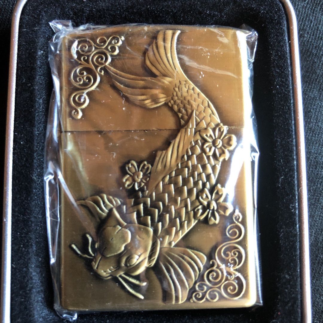 国際ブランド 錦鯉 蓮 五面総彫り オイルライター ZORRO 金 zippo 鯉