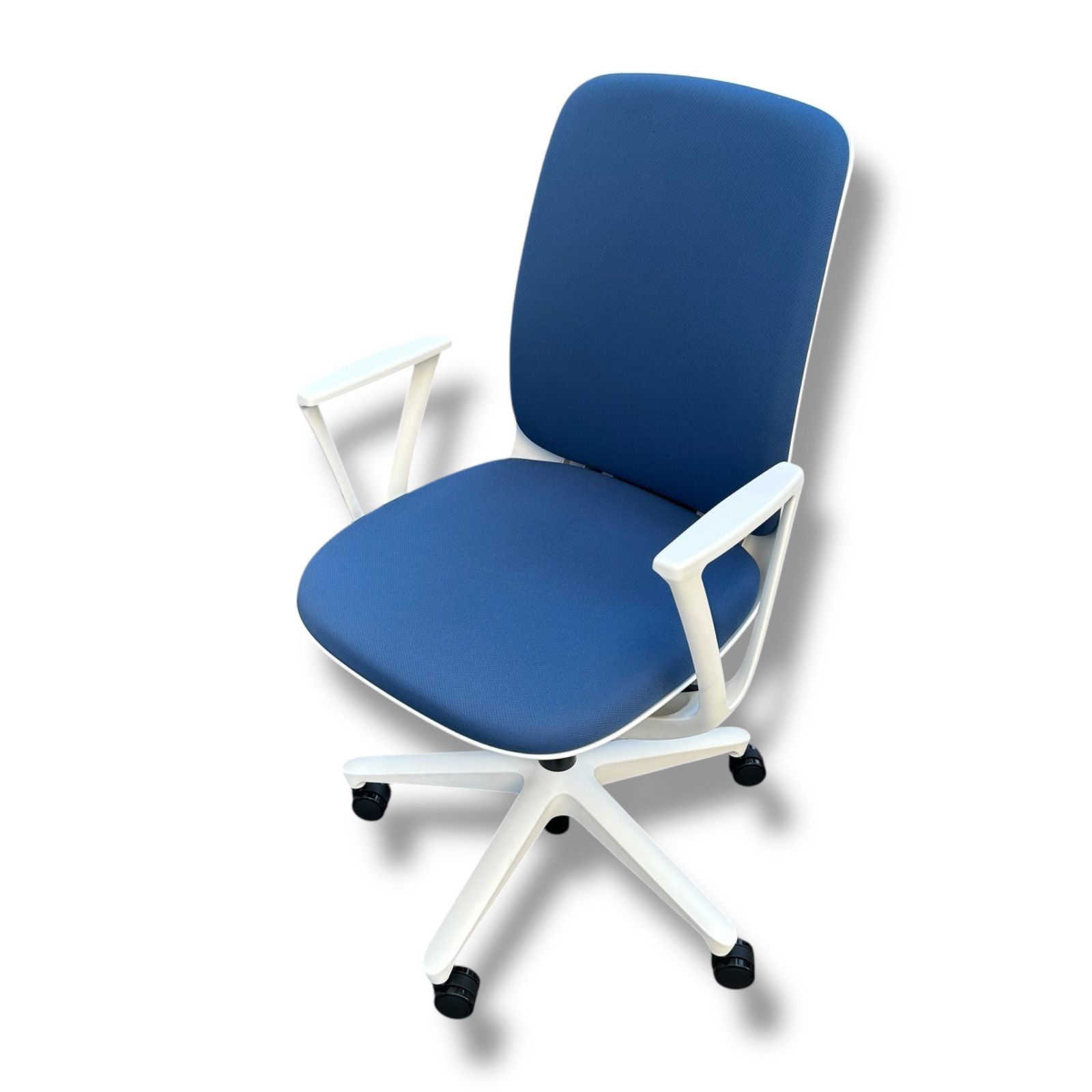 ITOKI イトーキ トルテUチェア KJ-3 ブルー×ホワイト