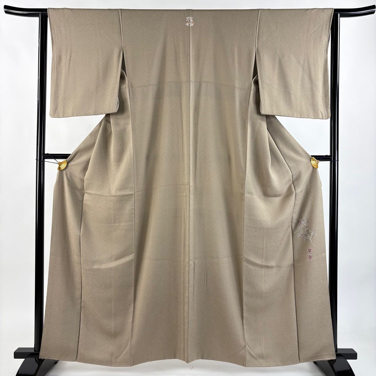 色無地 身丈160cm 裄丈63cm S 袷 百貫達雄 落款 地紋 灰茶 正絹 一つ紋