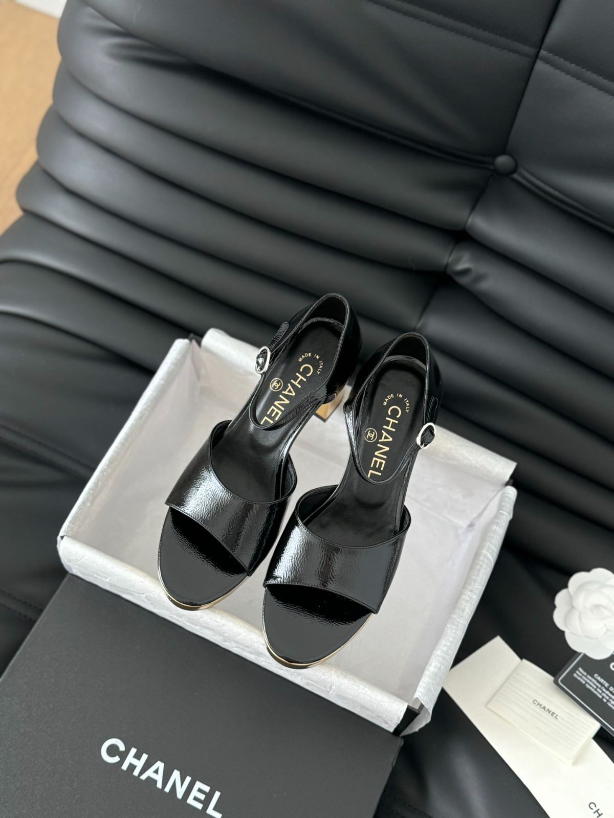 【カジュアルにも上品にも♪】CHANEL シャネル サンダル Chanel 24P サンダル03-2 - メルカリ