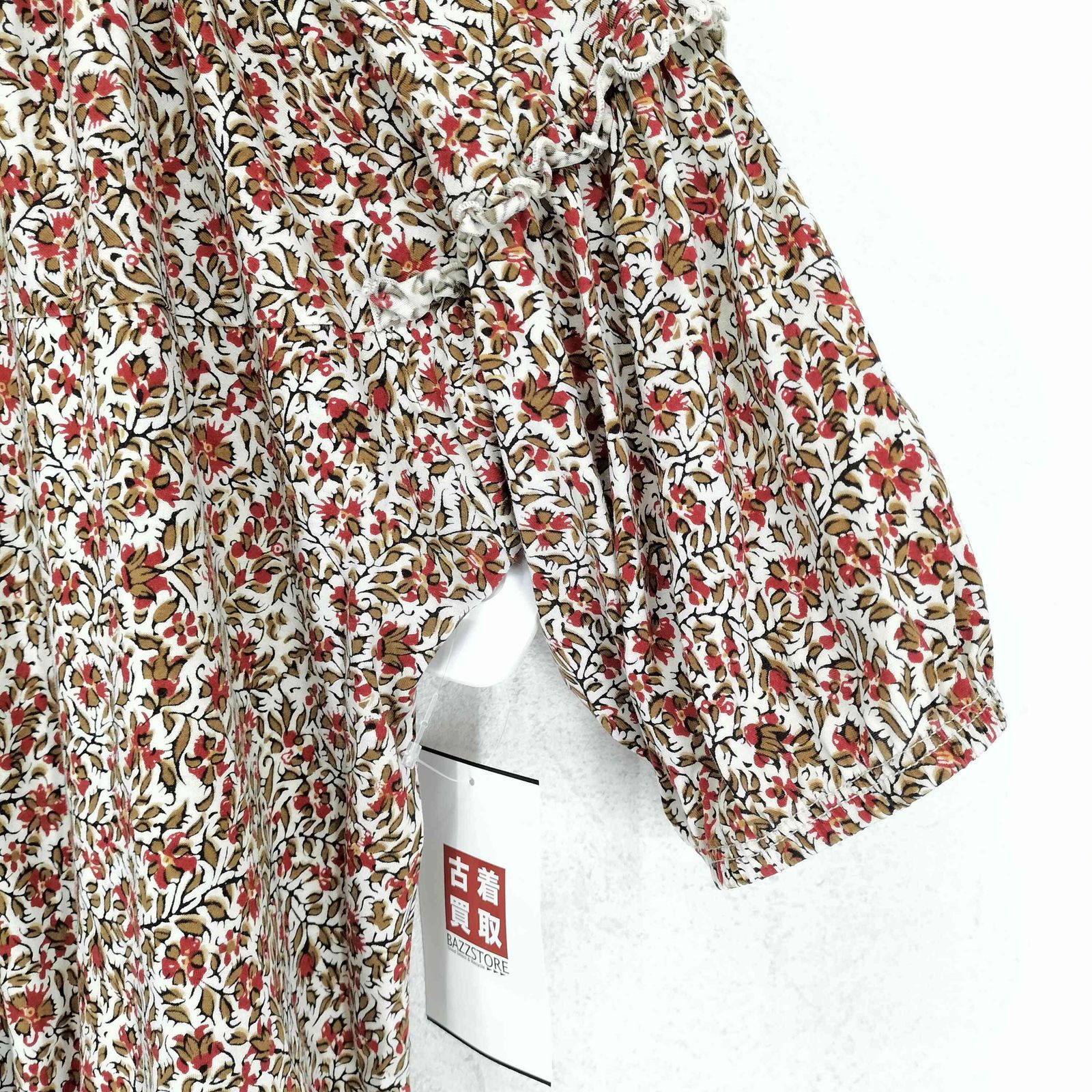 Max Mara WEEKEND LINE(マックスマーラウィーケンドライン) 花柄シャーリングブラウス  中古 古着 0424 マックスマーラウィーケンドライン Max Mara WEEKEND LINE 花柄