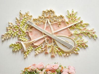 秋のお買得セール中! ロココ調 壁掛けデコレーション 楽譜とマンドリン 送料無料 高級 飾り ロココ プリンセス ヨーロピアン 姫 姫系 おしゃれ インテリア 輸入家具 白家具 エレガント 高級 