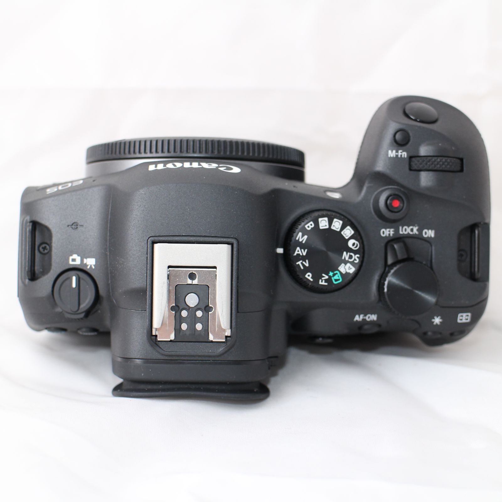 ☆新品級・ショット数1000☆ Canon EOS R6 Mark II ボディ キヤノン 