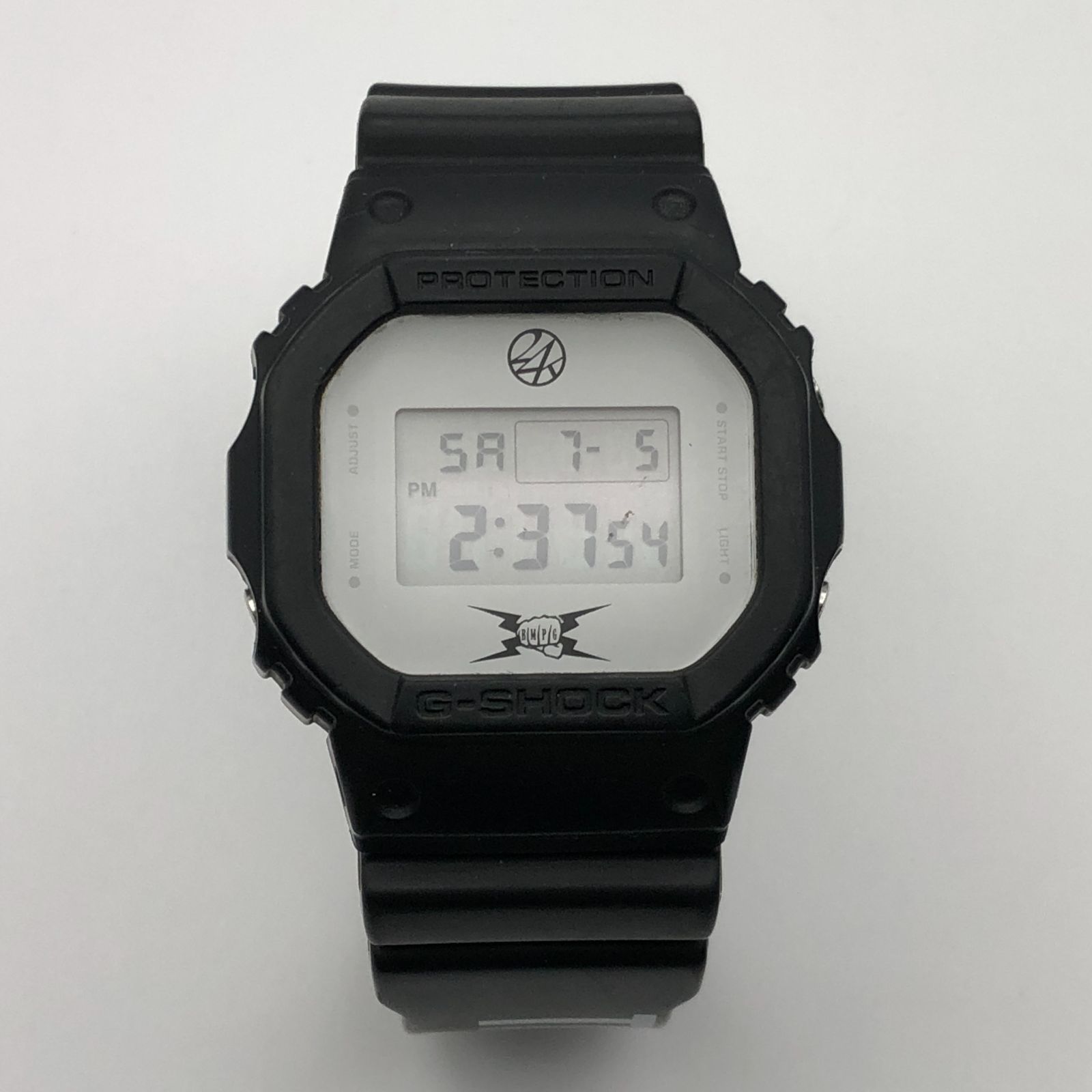 城東19-010】CASIO THE RAMPAGE 24Karats×G-SHOCK DW-5600