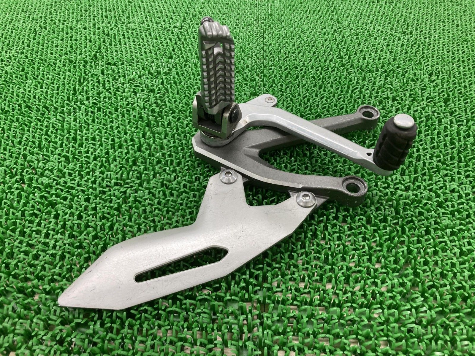 H2 ステップ 左 1308 カワサキ 純正 バイク 部品 ZXT02J 0994 NinjaH2