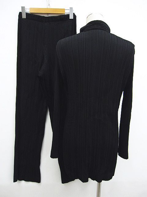 オーラリー スタンドカラーベスト / イッセイミヤケ プリーツ