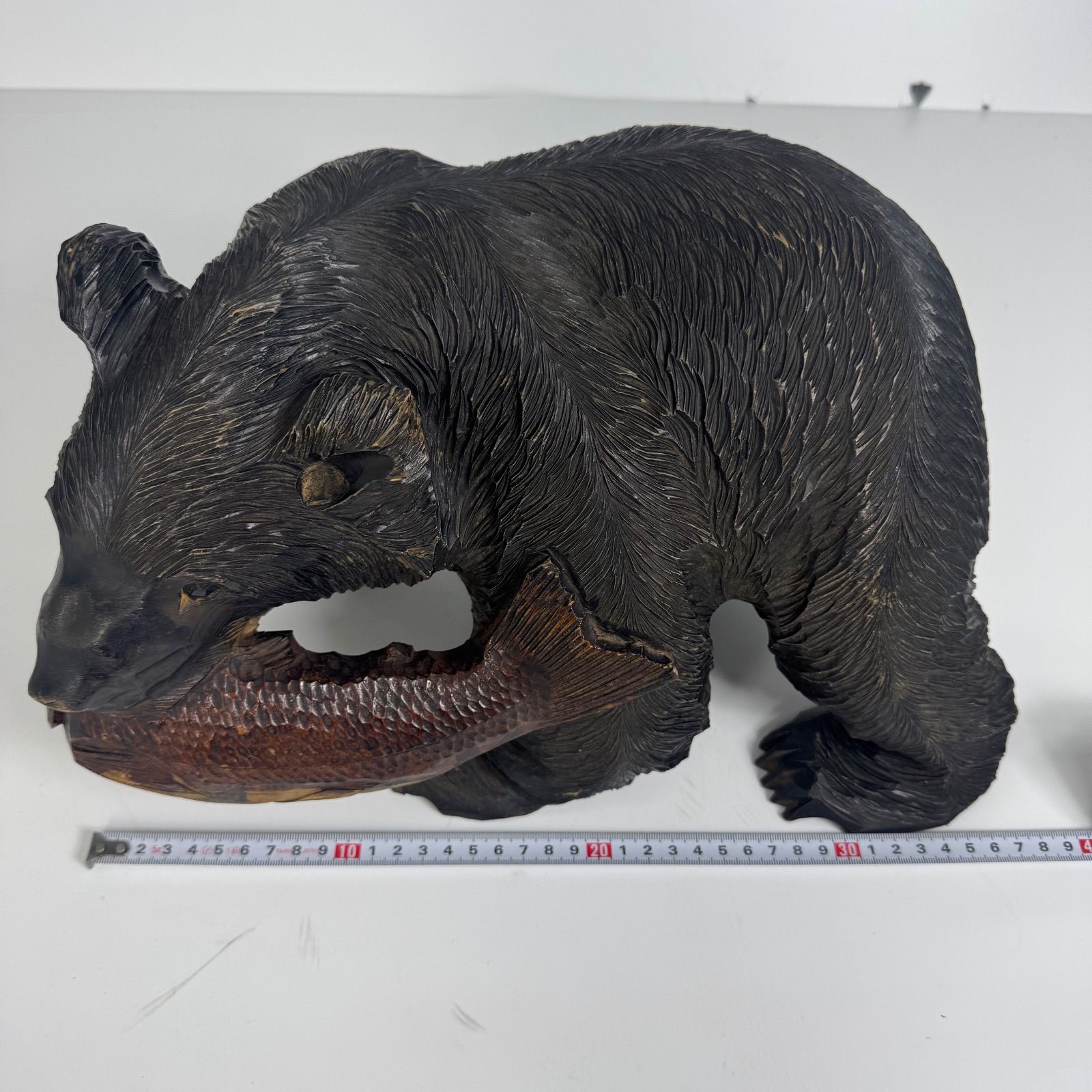 【伝統工芸品・北海木工芸社】北海道伝統 木彫り熊 壁掛け 鮭 木彫工芸 北海道伝統工芸 木彫りの熊 鮭くわえ彫刻 作家銘あり 彫刻アート