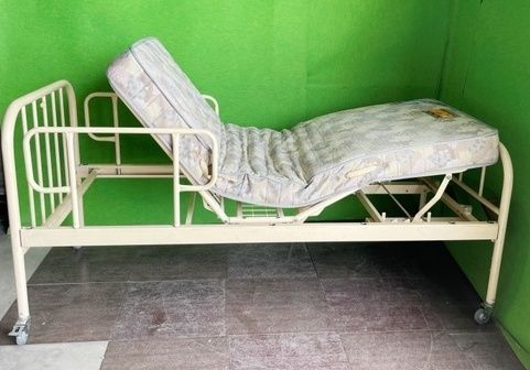 個人宅の場合は 福山通運最寄りの営業所止めとなります フランスベッド 手動式 介護用ベッド 9000 マットレス付き A-3040 NEXPOTALLINN_EU