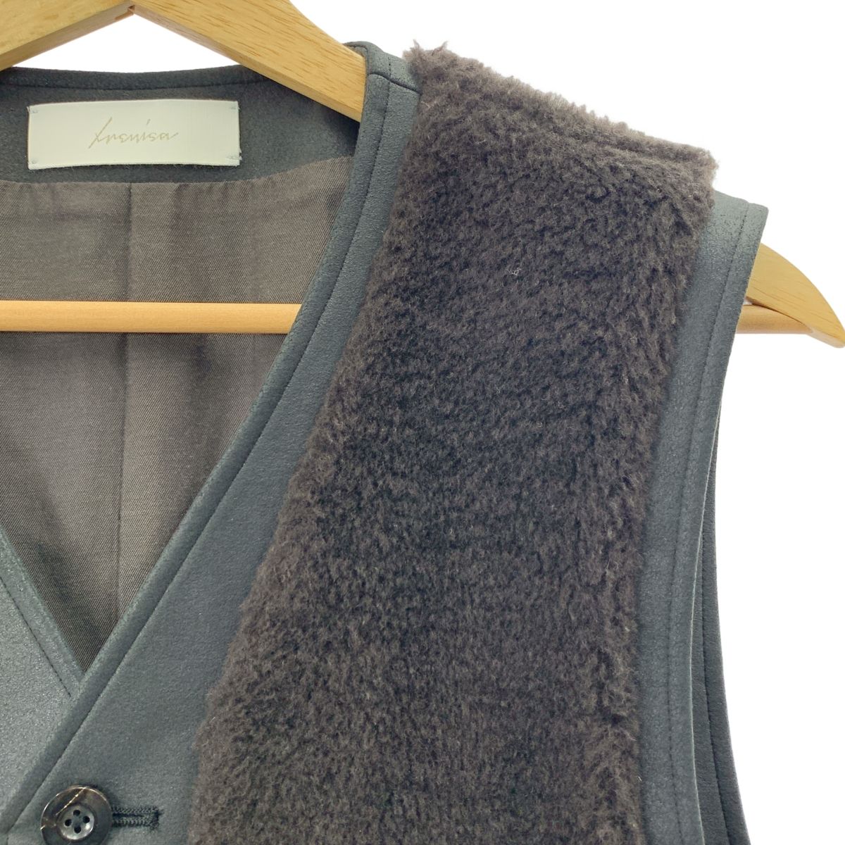 IRENISA | イレニサ | 2025AW | BOXY SINGLE BREASTED VEST ウールボア フェイクレザー切替 ベスト | 2 | ブラウン | メンズ