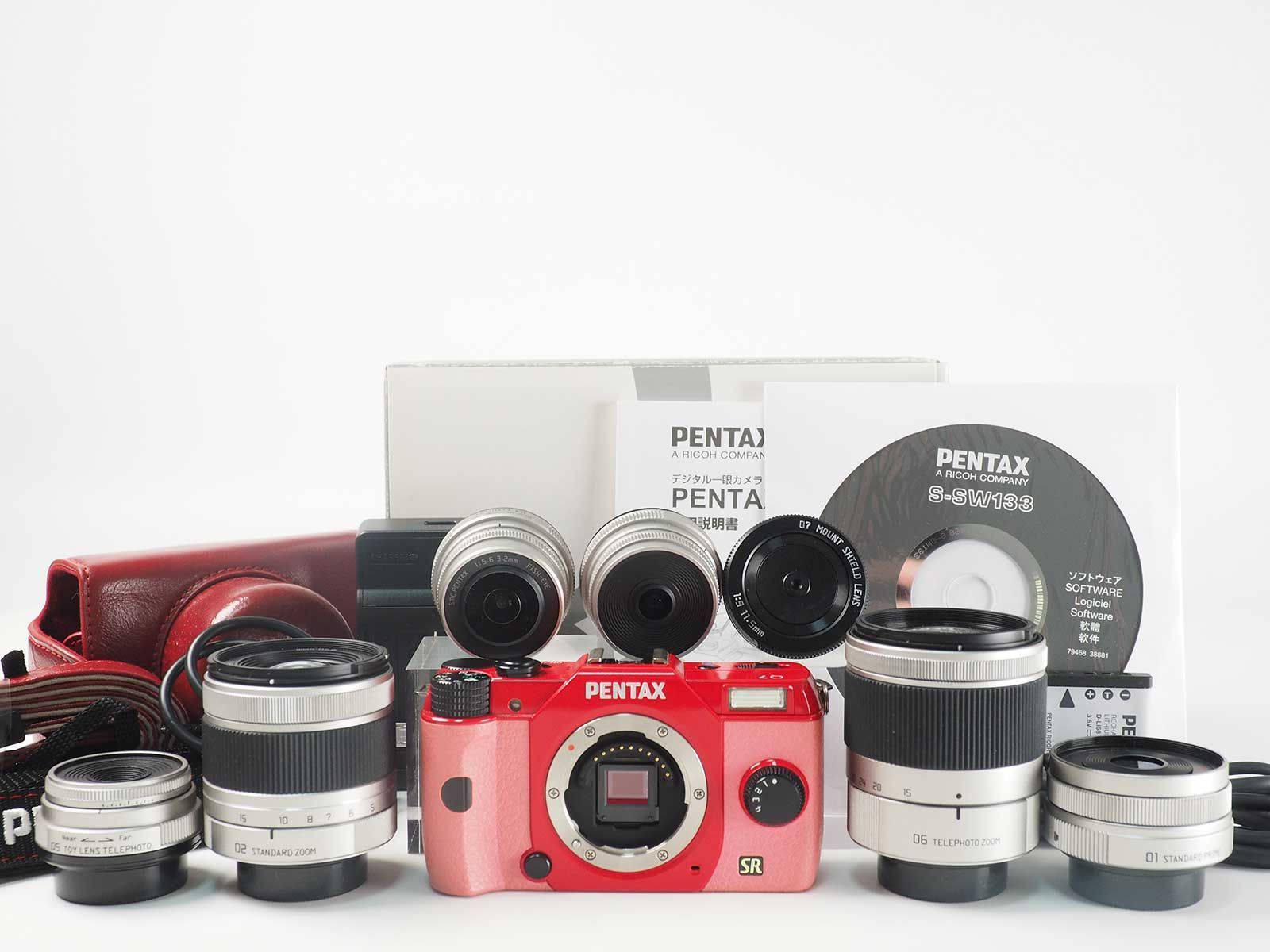 ペンタックス Pentax Q7 Red × Pink Digital Camera 01 02 03 04
