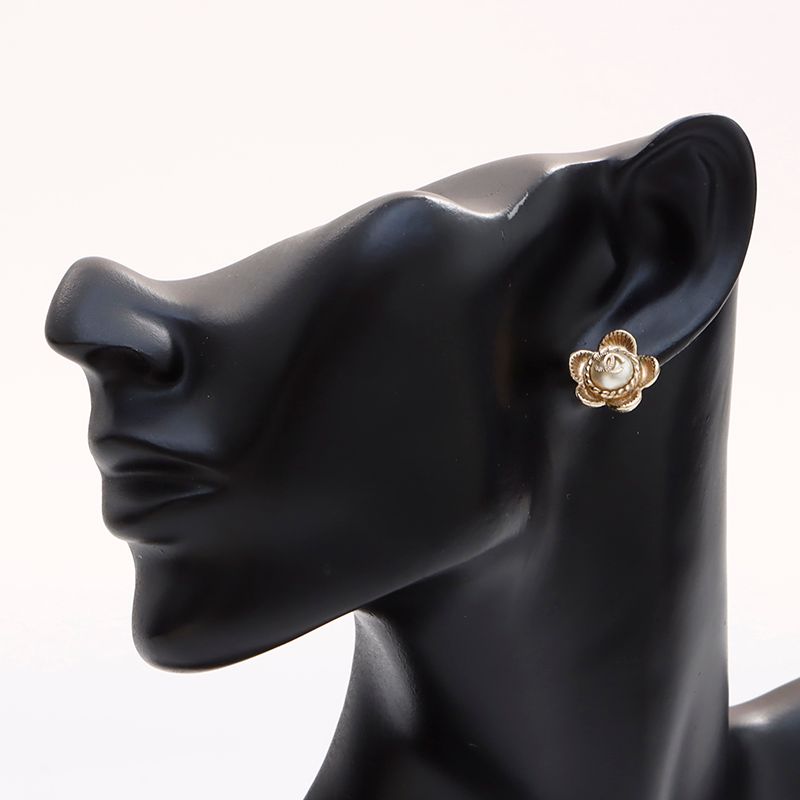 【極美品】シャネル　B16C フラワー　パール　ピアス　ココマーク CHANEL - 【極美品】シャネル B16C フラワー パール ピアス ココ