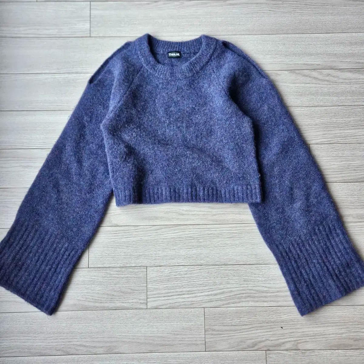 THE ILMA オフショルダー クロップドニット