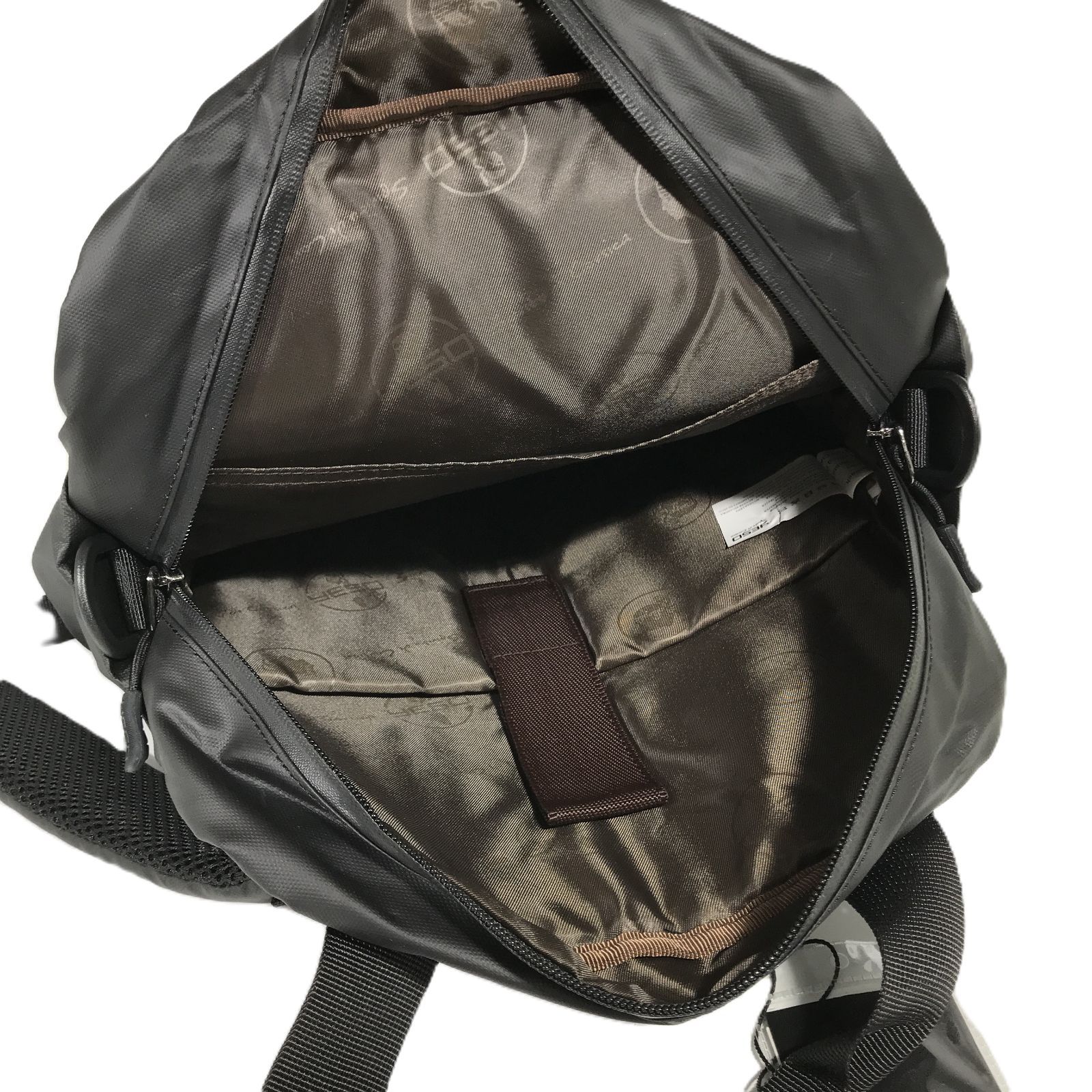 新品✨在庫限り！ 早い者勝ち！ 希少 YESO 多機能 リュック バック 