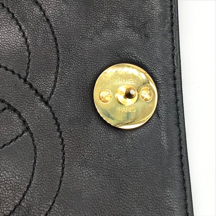 CHANEL シャネル