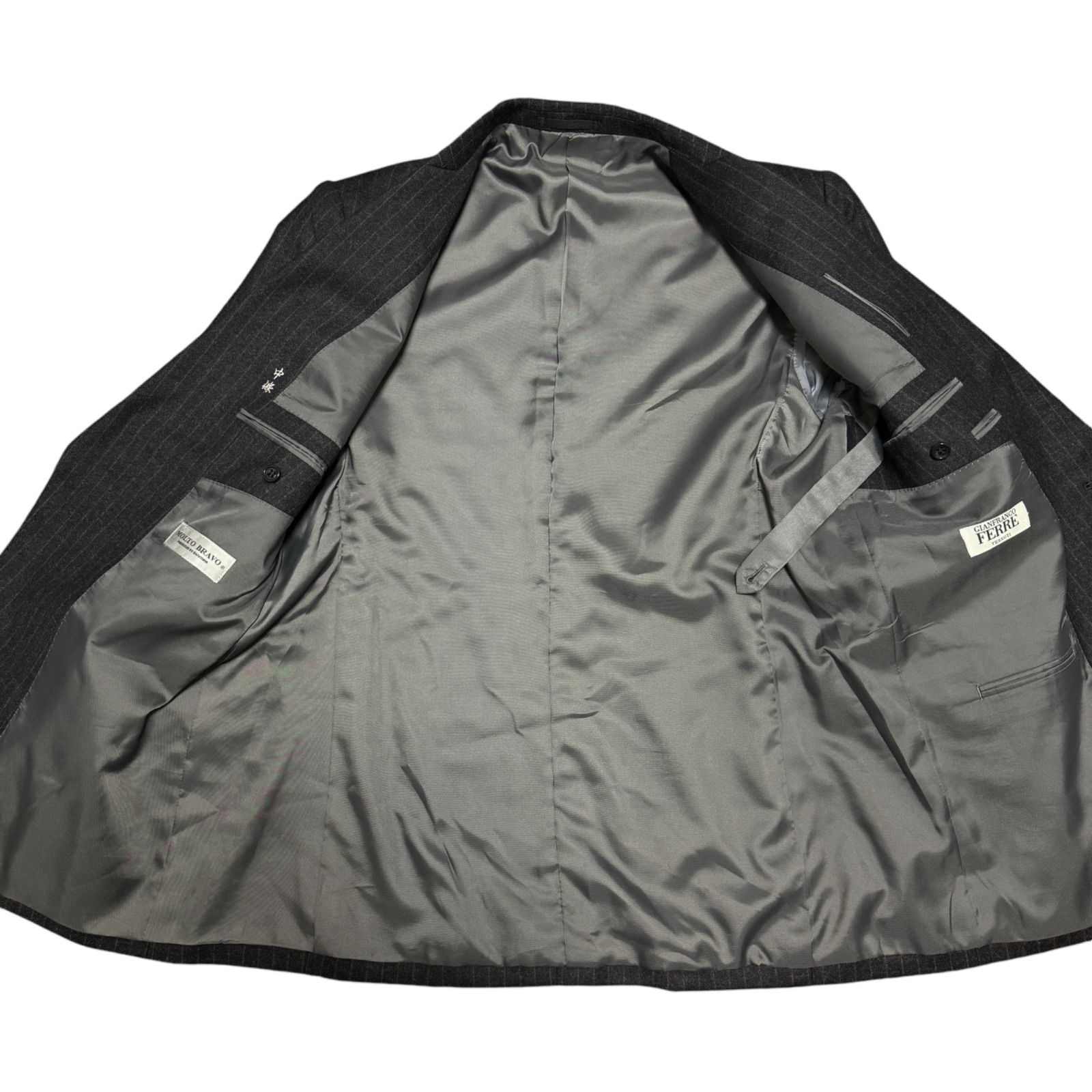 ★美品 GIANFRANCO FERRE STUDIO スーツ上下 XL(LL) ☆美品 GIANFRANCO FERRE STUDIO スーツ上下 XL(LL)