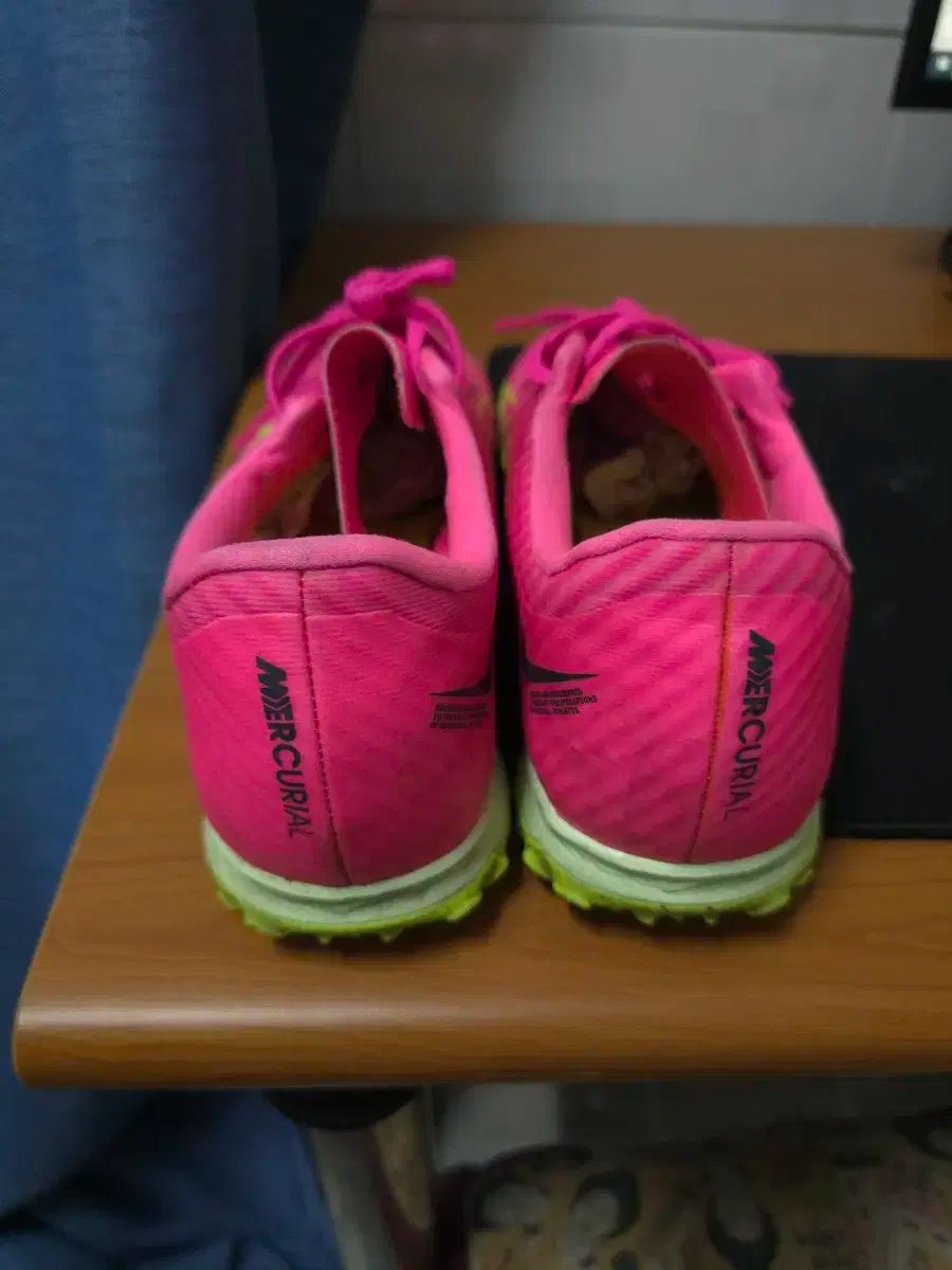 サッカーシューズ