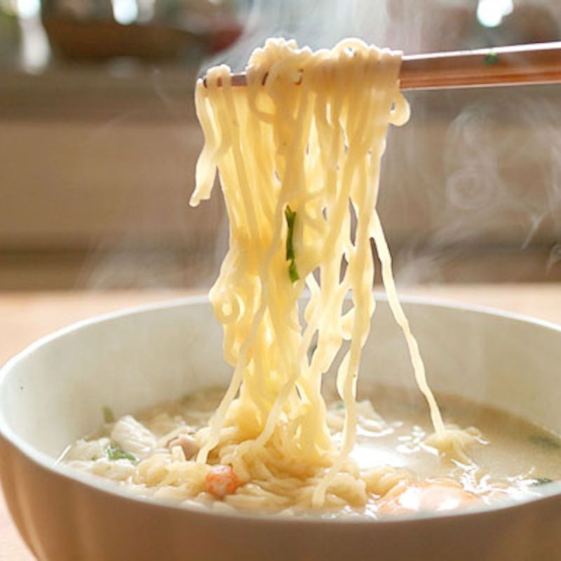 大特価 数量限定 九州博多庶民の豚骨ラーメンNO1 うまかっちゃん