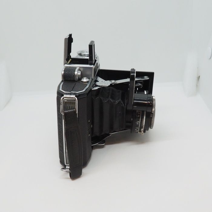 Carl Zeiss