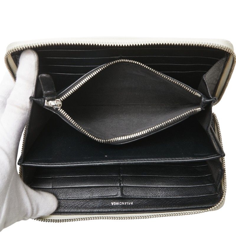 ホワイト レザー