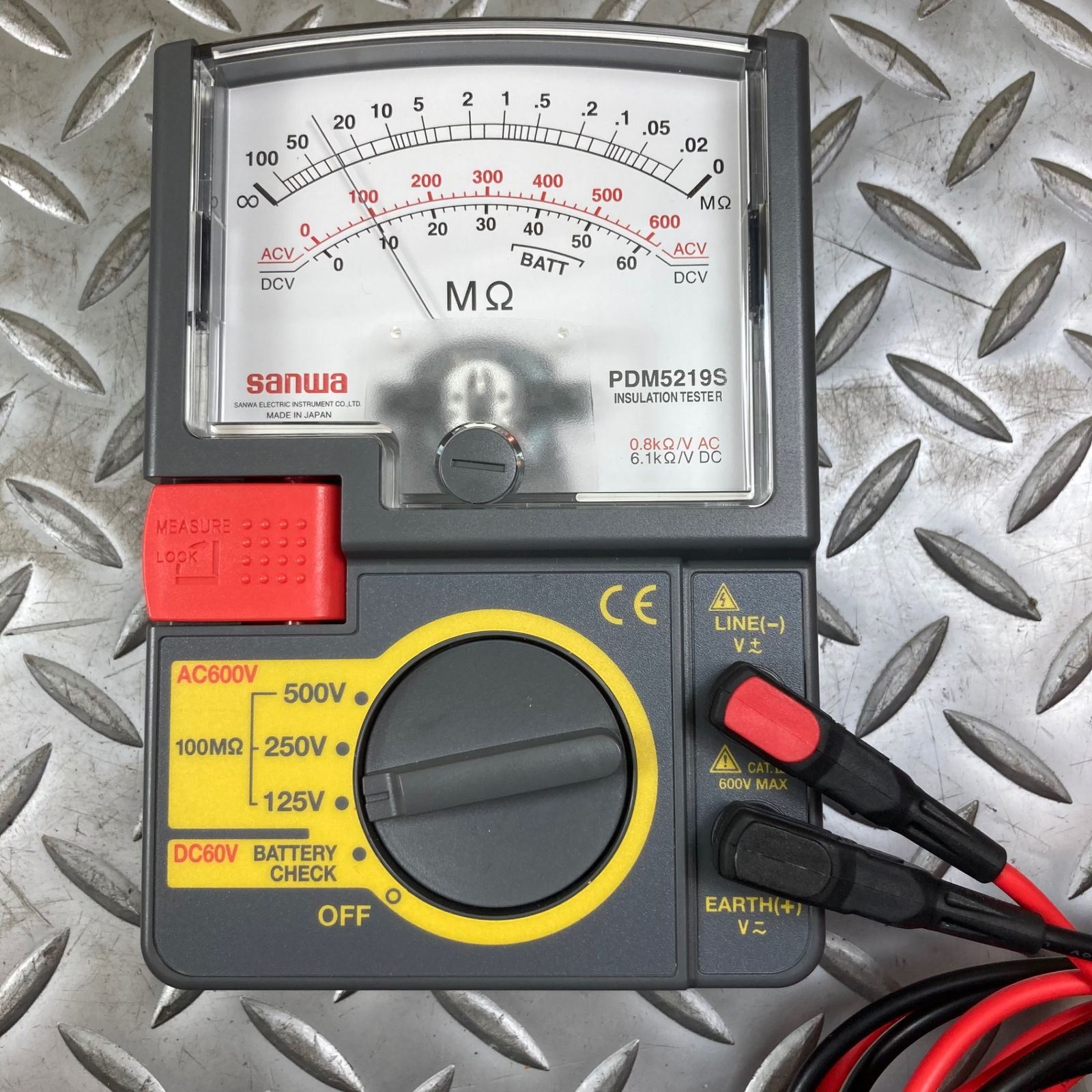 三和電気計器(サンワ/sannwa) 3レンジアナログ絶縁抵抗計 三和電気計器(サンワ/sannwa) 3レンジアナログ絶縁抵抗計