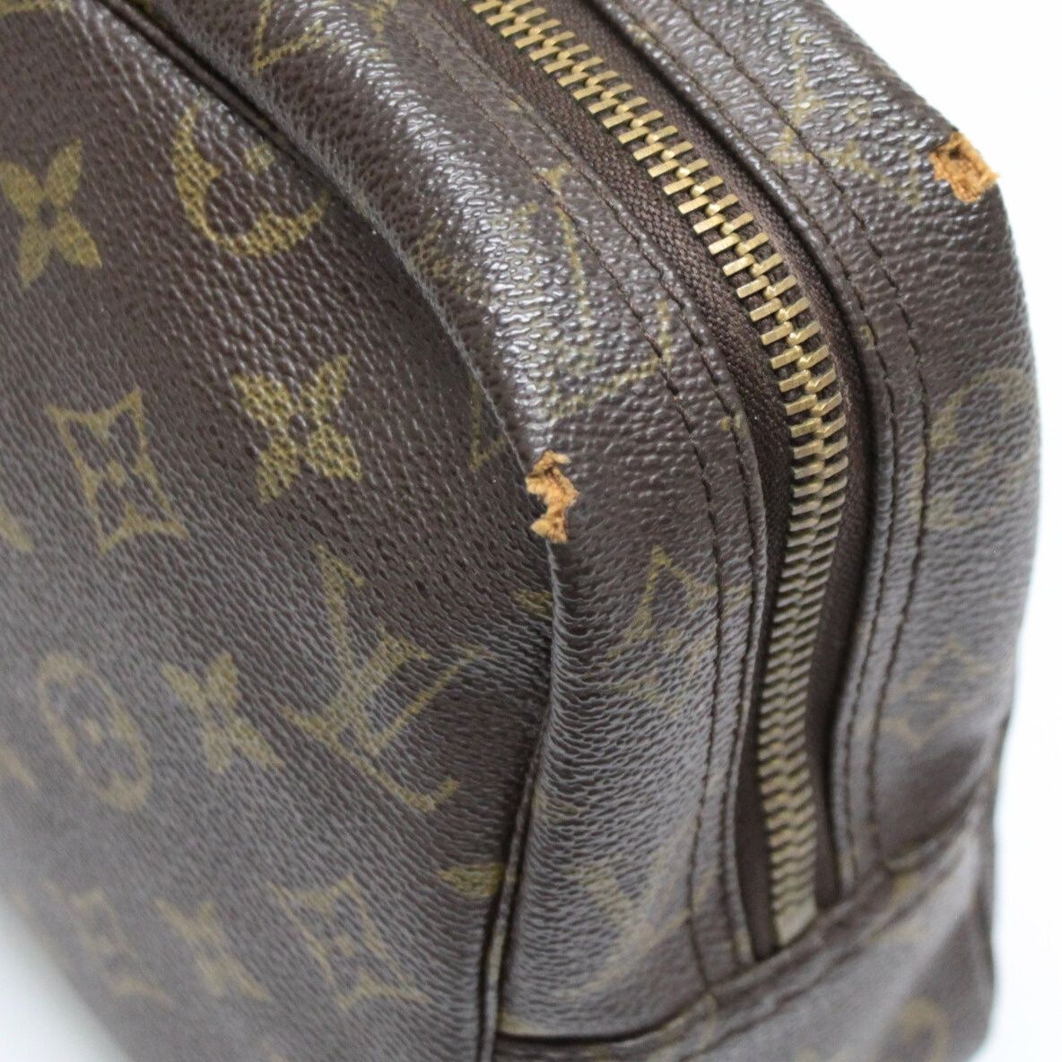 【美品】ルイヴィトン モノグラム トゥルーストワレット28 M47522 ポーチ 中古】 ルイヴィトン LOUIS VUITTON トゥルーストワレ 28