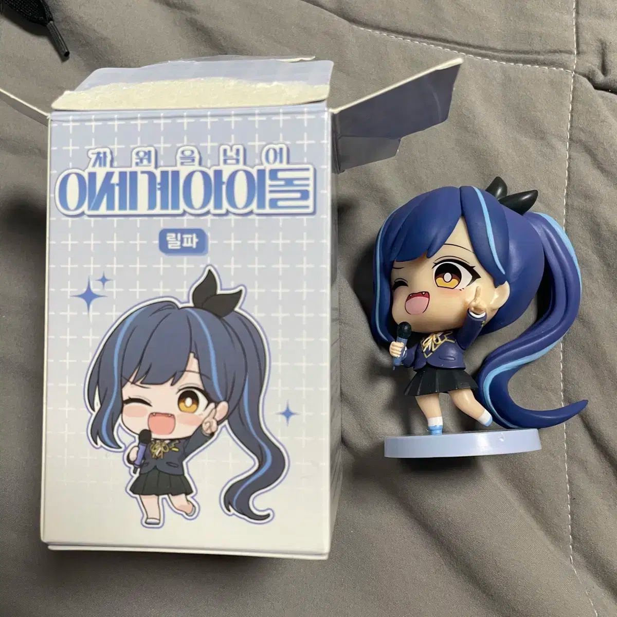 ISEGYE IDOL イセ界アイドル フィギュア 本物 異世界からのアイドル