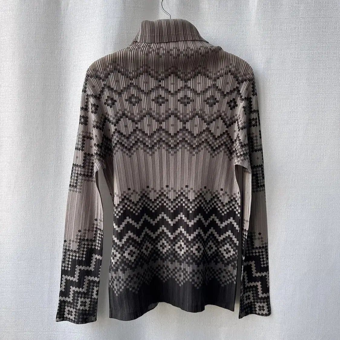 ISSEY MIYAKE(イッセイミヤケ) PLEATS PLEASE(プリーツプリーズ
