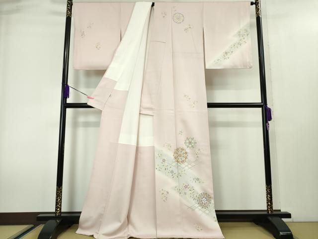 平和屋本店■極上　創業460年・千總　訪問着　駒刺繍　正倉院花文　薄桜色地　金彩　高島屋扱い　逸品　DZAA4028kh5 平和屋本店□極上 創業460年・千總 訪問着 駒刺繍 正倉院花文 薄桜色地