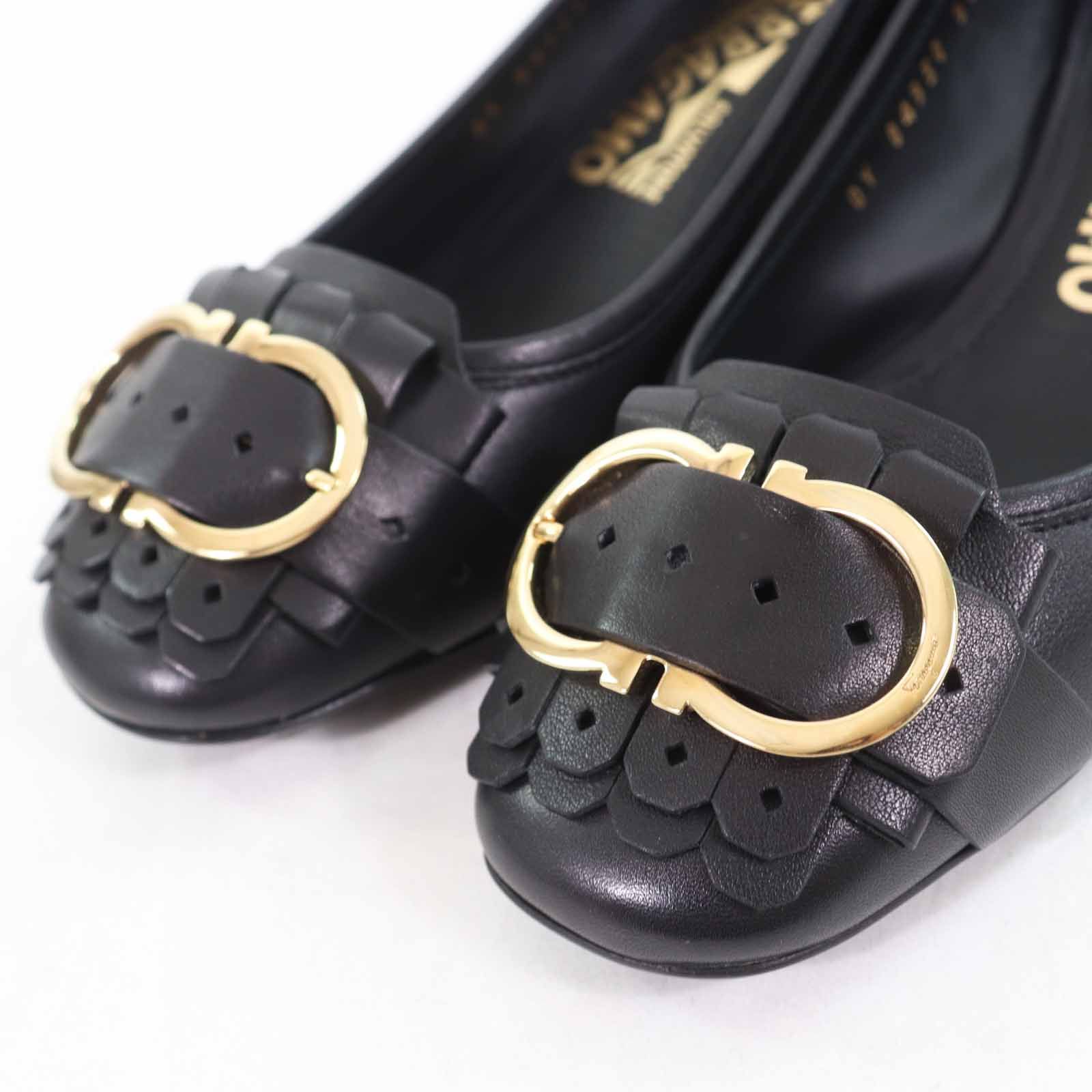 美品　salvatore ferragamo パンプス　ガンチーニ　キルト　金 ガンチーニ パンプス - ウィメンズ | Ferragamo