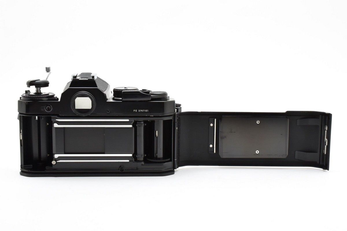 美品】モルト交換済み Nikon FE フィルムカメラ ブラック 【公式通販】